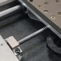 Makera Carvera Air mechanical precision