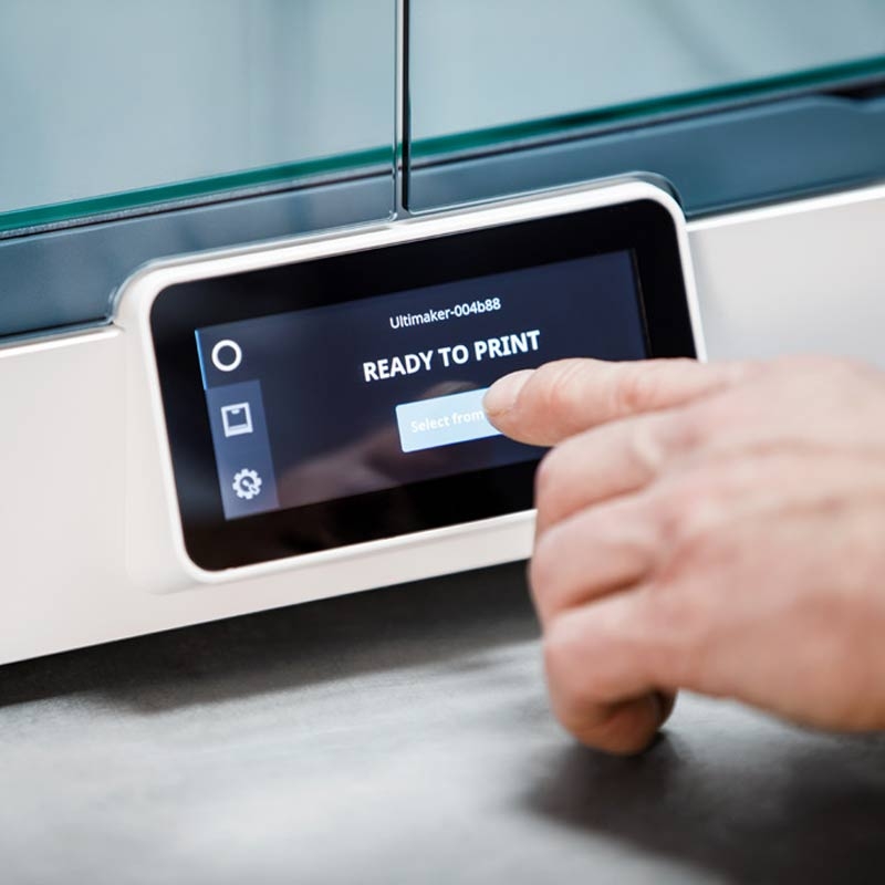 Ultimaker S3 touchscreen